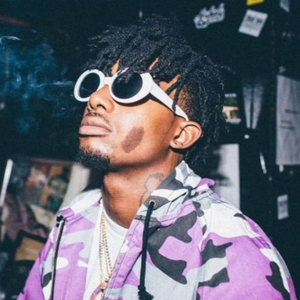 一边摸下面一边吃奶快点好难受
